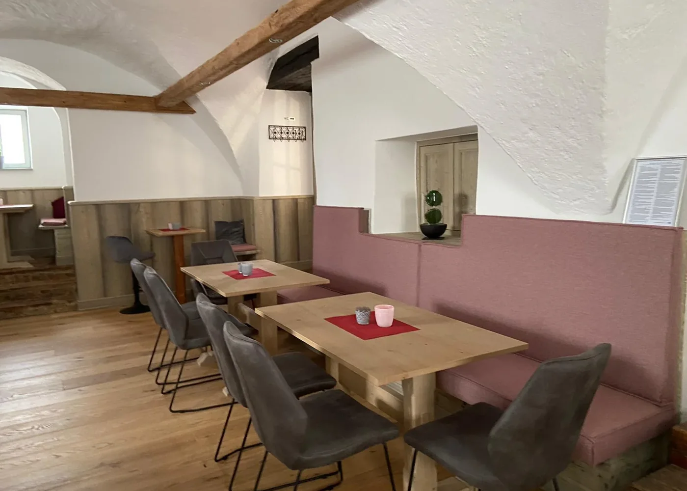Impression aus dem Klostercafé Biburg, Bild 1