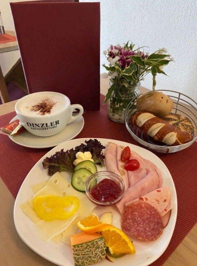 Impression aus dem Klostercafé Biburg, Bild 13
